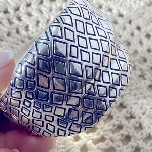 Heidi Klum Animal Instinct Bangle‎ Magnet Statement Bracelet